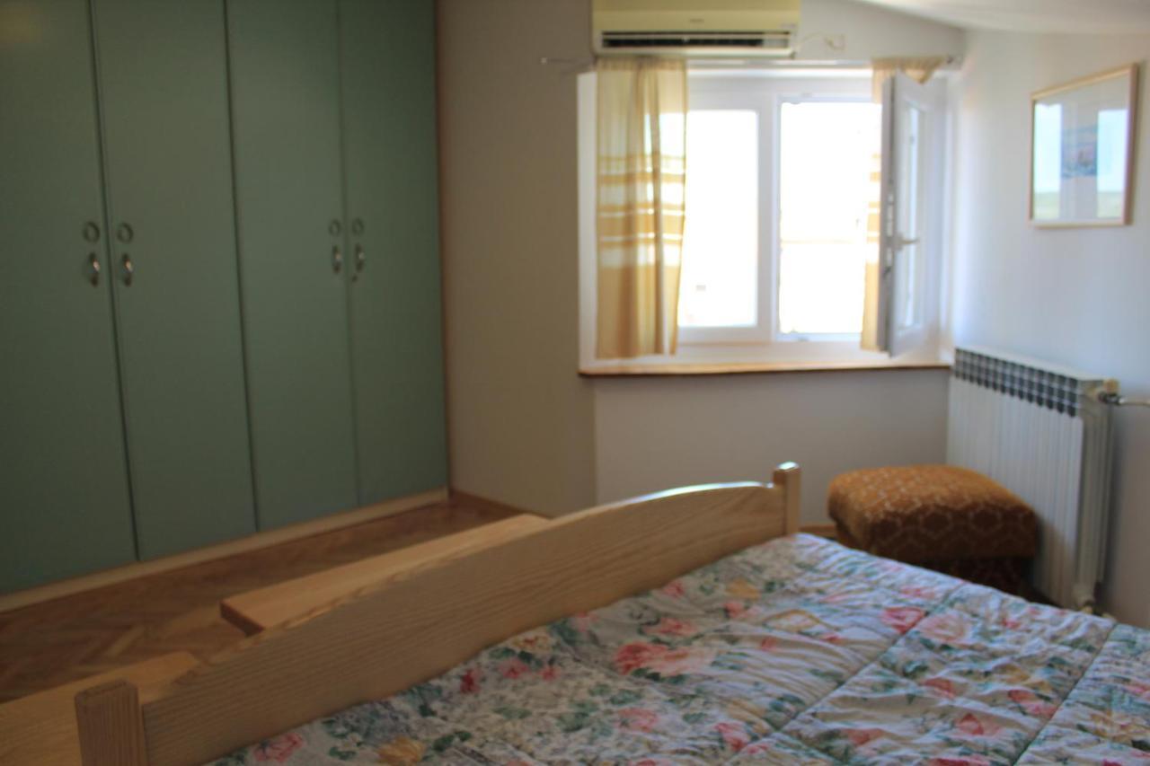 Apartments Lukacic Krk Town Esterno foto